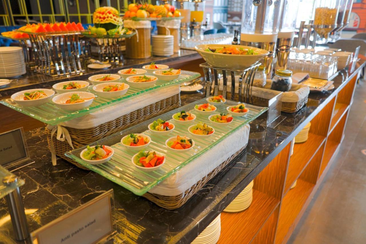 Grand Swiss-Belhotel Darmo Surabaya Exterior photo