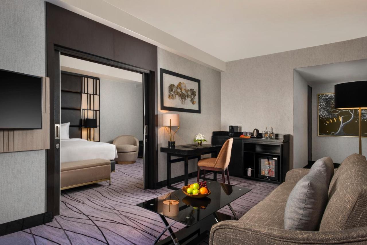 Grand Swiss-Belhotel Darmo Surabaya Exterior photo